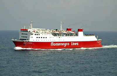 Book færger til Italien og Montenegro